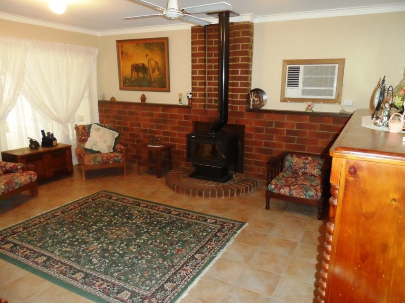 16 Nalara Avenue, Loxton SA 5333