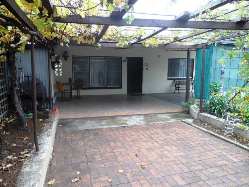 16 Nalara Avenue, Loxton SA 5333