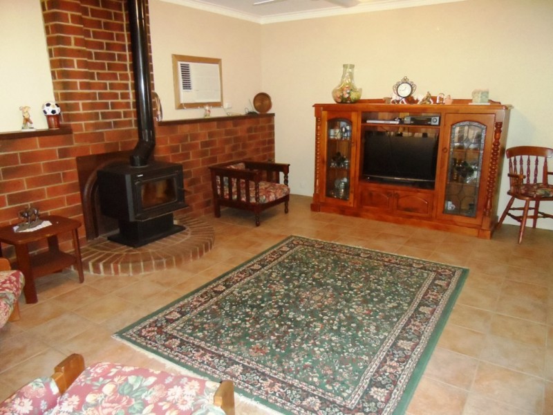 16 Nalara Avenue, Loxton SA 5333