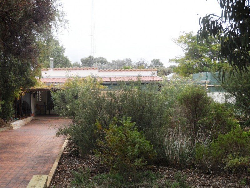 16 Nalara Avenue, Loxton SA 5333