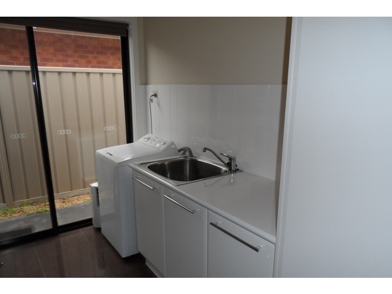 28 Ian Showell Drive, Renmark SA 5341