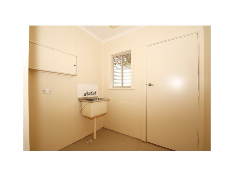 28 Sturt Street, Loxton SA 5333