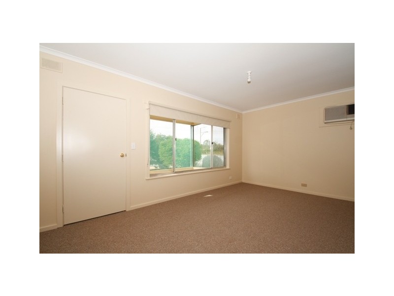 28 Sturt Street, Loxton SA 5333