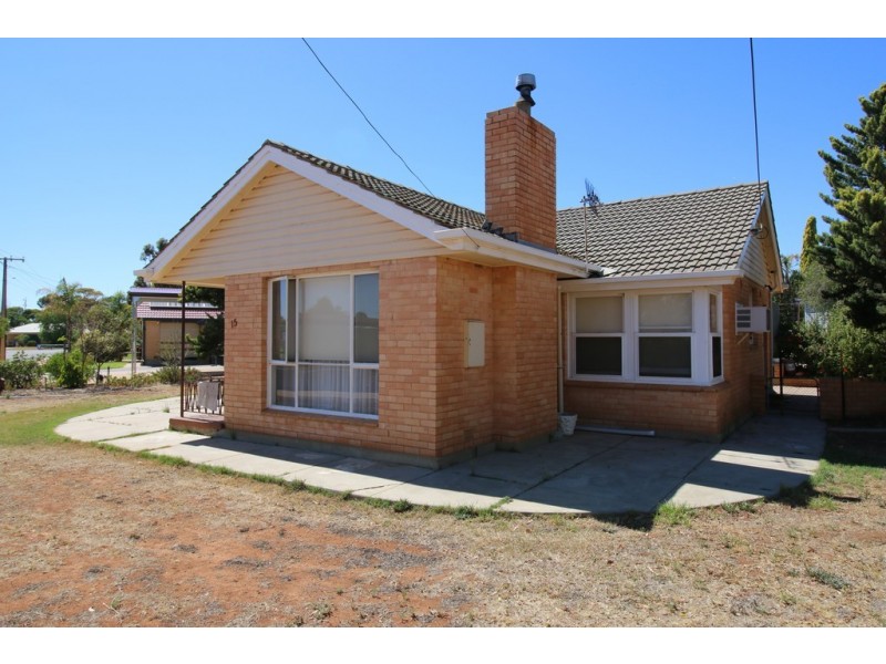 15 PINE AVE, Loxton SA 5333