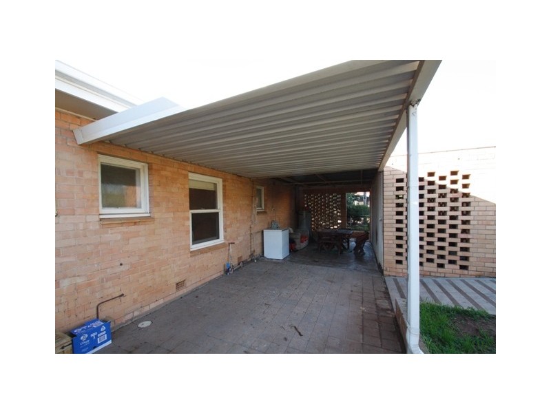 15 PINE AVE, Loxton SA 5333