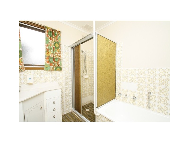 19 FIRST STREET, Loxton SA 5333