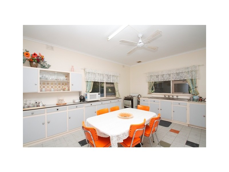 7 Laffer Street, Loxton SA 5333