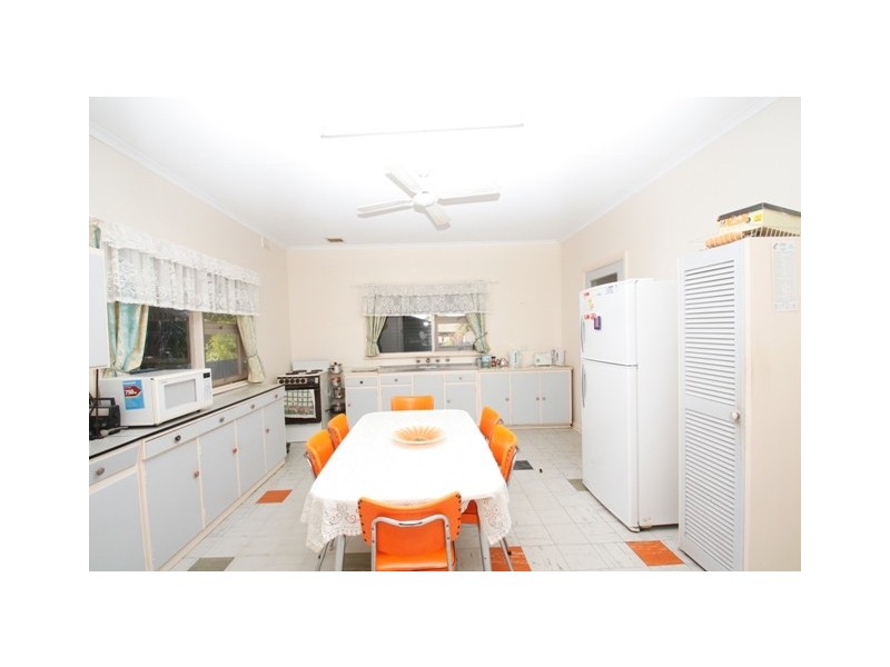 7 Laffer Street, Loxton SA 5333