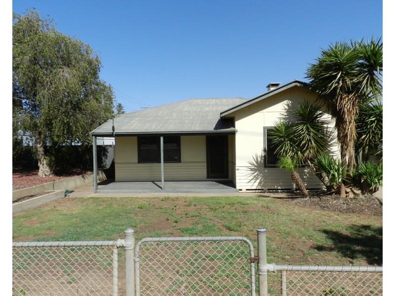 4 Worman Street, Berri SA 5343