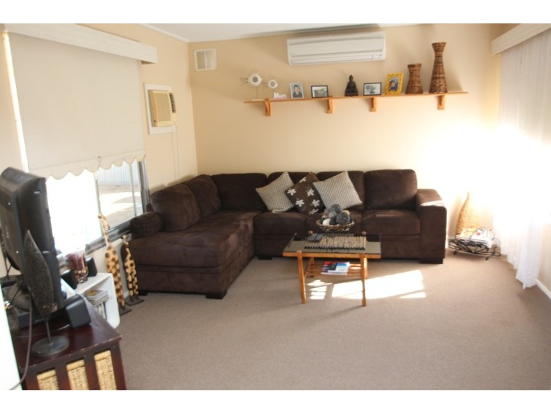 6 Baynes Street, Barmera SA 5345