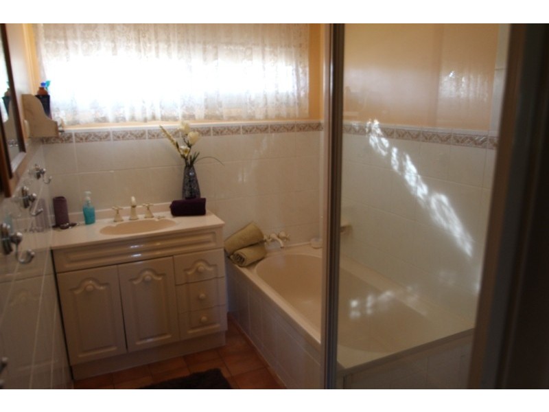 6 Baynes Street, Barmera SA 5345