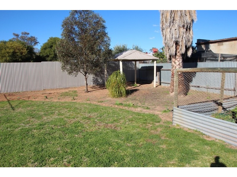 6 Baynes Street, Barmera SA 5345