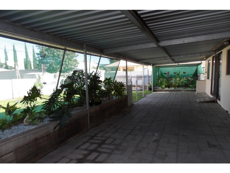 5 Thirteenth Street, Renmark SA 5341