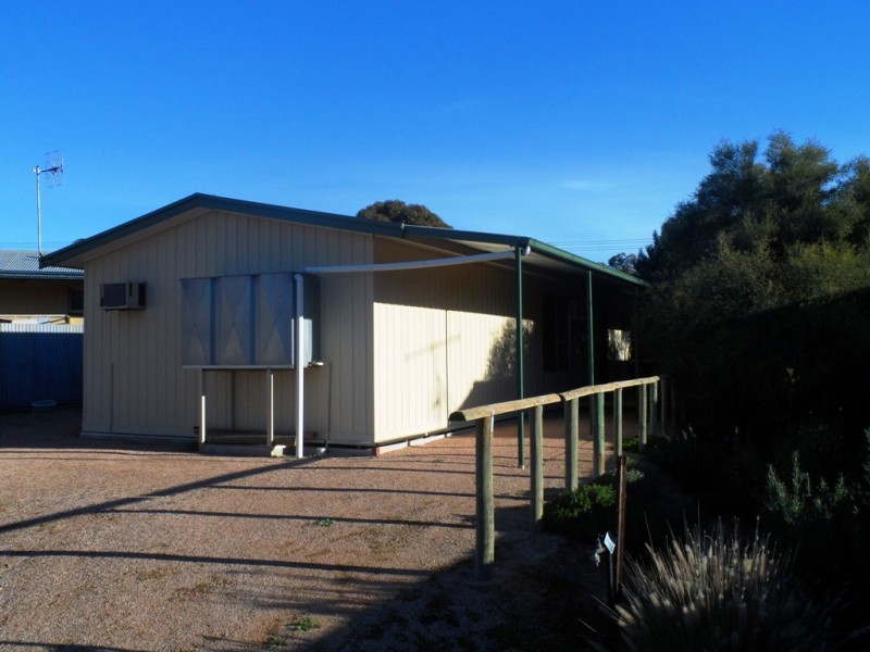 1a Westbrook Ave, Loxton SA 5333