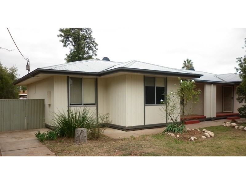 20 and 22 Belah Street, Renmark SA 5341