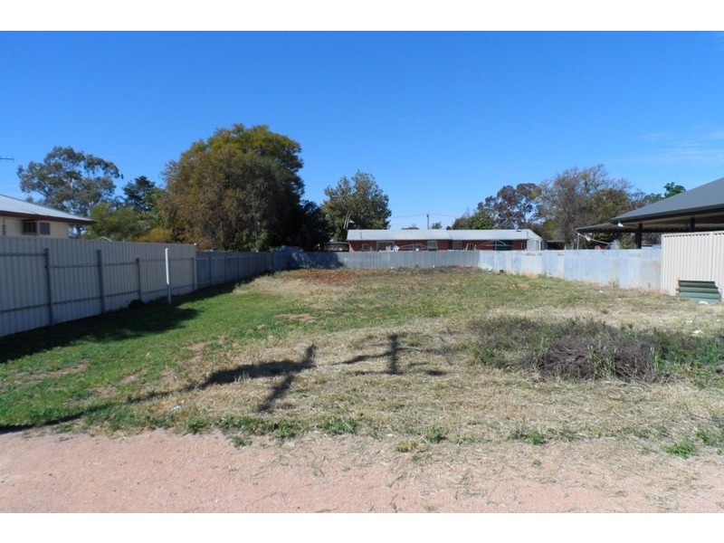 11 Belah Street, Renmark SA 5341
