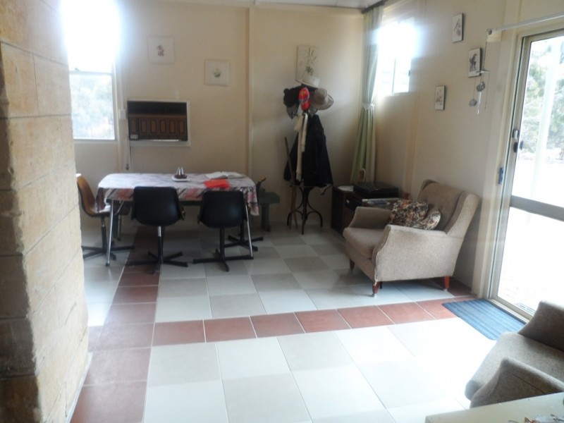 9 Charleson Road, Wanbi SA 5310