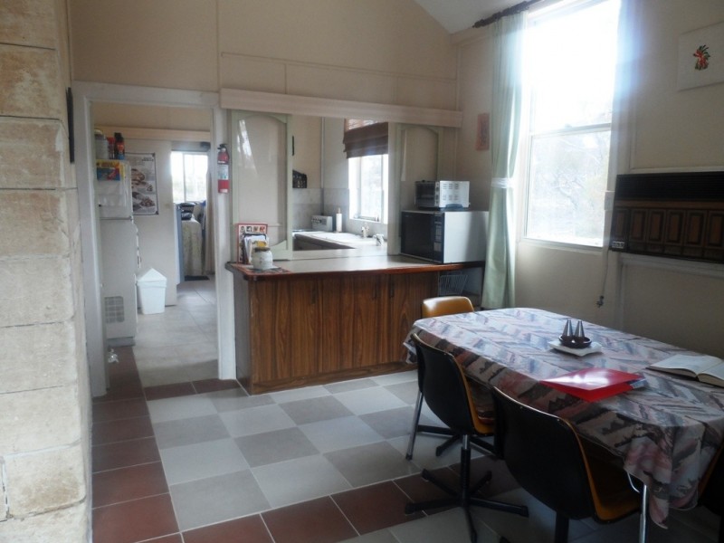 9 Charleson Road, Wanbi SA 5310
