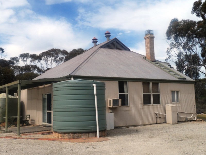 9 Charleson Road, Wanbi SA 5310