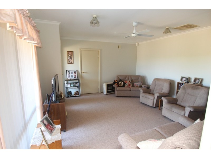 36 Woolston Road, Monash SA 5342