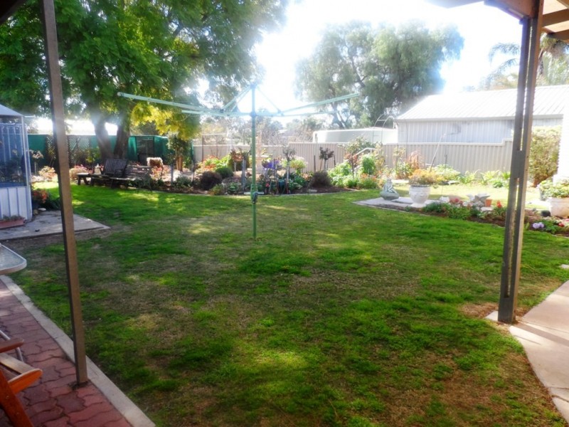 26 First Street, Loxton SA 5333