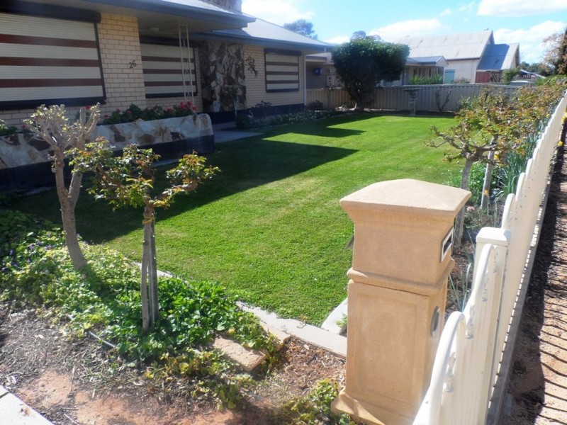 26 First Street, Loxton SA 5333
