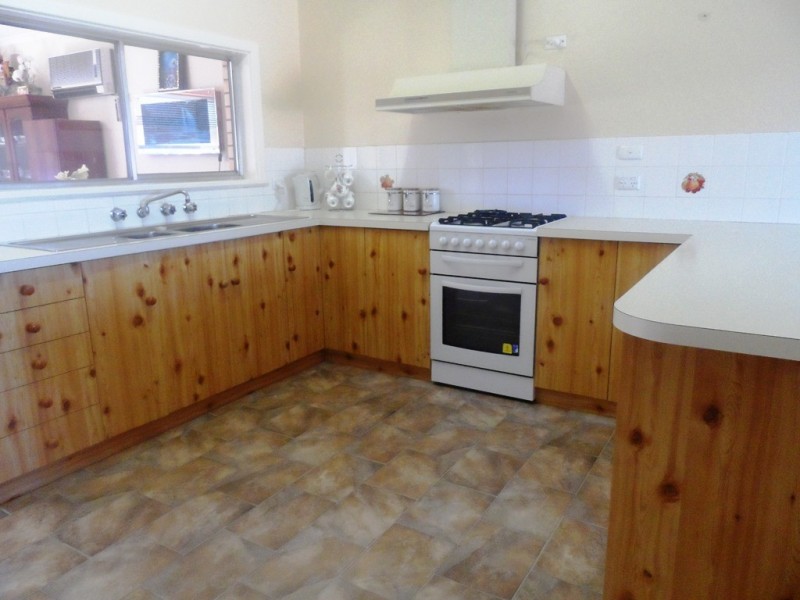 26 First Street, Loxton SA 5333