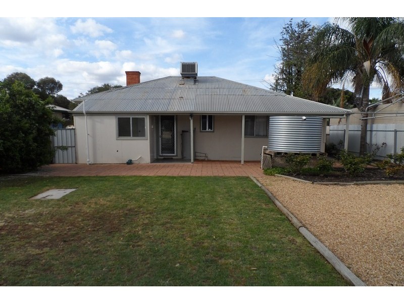 35 Railway Terrace, Renmark SA 5341