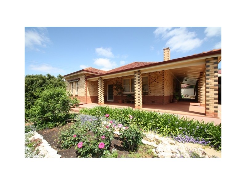 18 Third Street, Loxton SA 5333