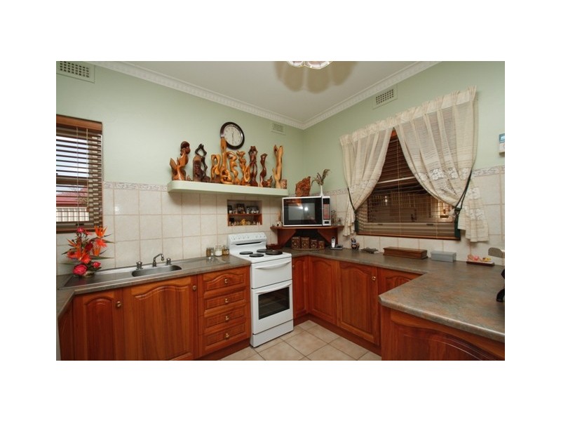 18 Third Street, Loxton SA 5333