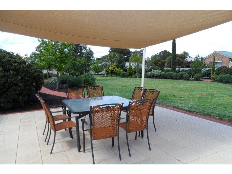 38 Twenty First Street, Renmark SA 5341