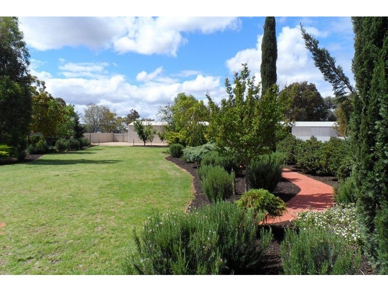 38 Twenty First Street, Renmark SA 5341