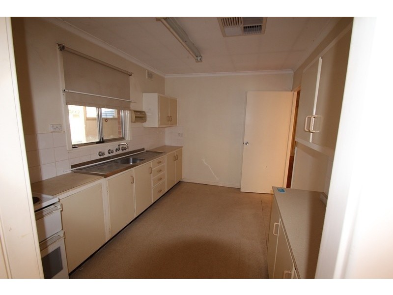 8 Mortimer Road, Berri SA 5343