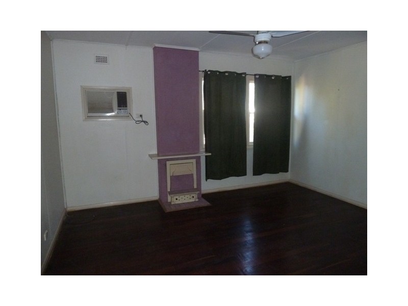 27 Gilbert St, Berri SA 5343