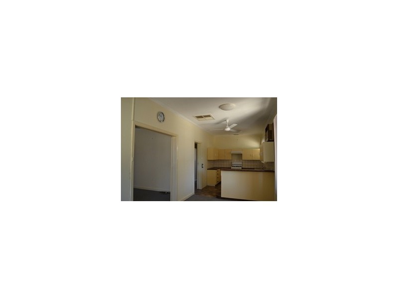 3 Matthews Street, Waikerie SA 5330