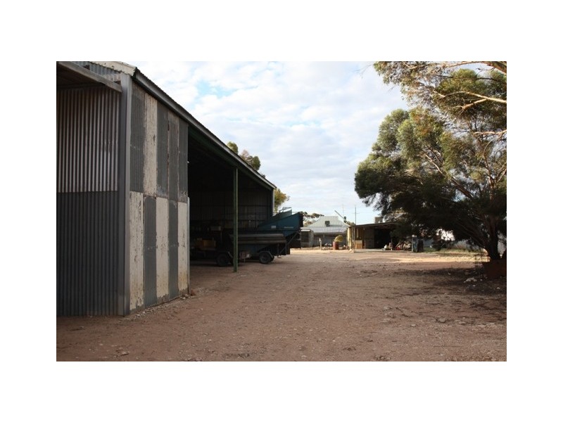 5397 Karoonda Hwy, WANBI via, Loxton SA 5333
