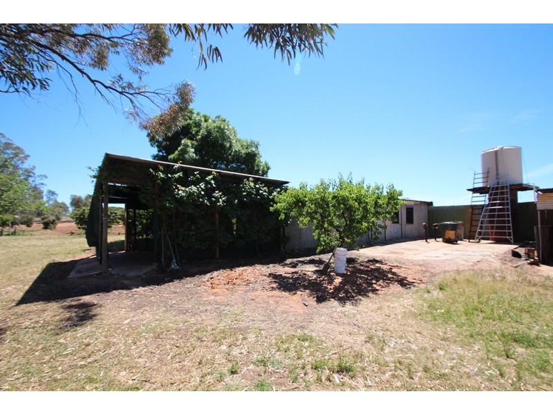 93 Cornish Road, Glossop SA 5344