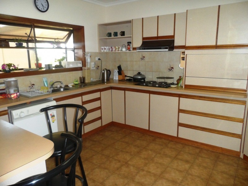 10 Kaesler Street, Loxton SA 5333