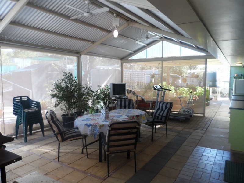 10 Kaesler Street, Loxton SA 5333