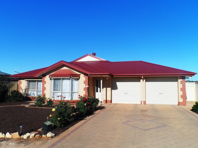 5 Torrens Street, Loxton SA 5333