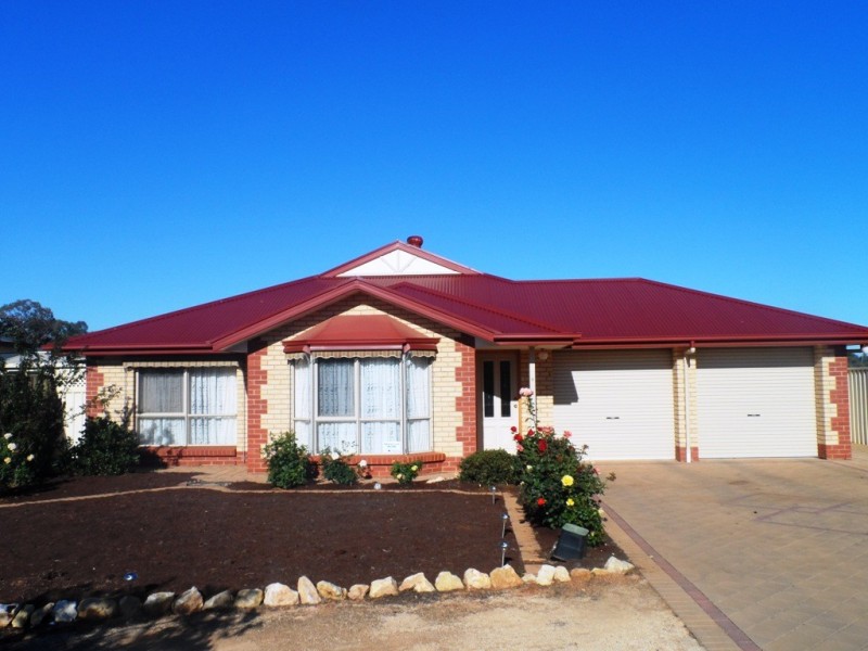 5 Torrens Street, Loxton SA 5333