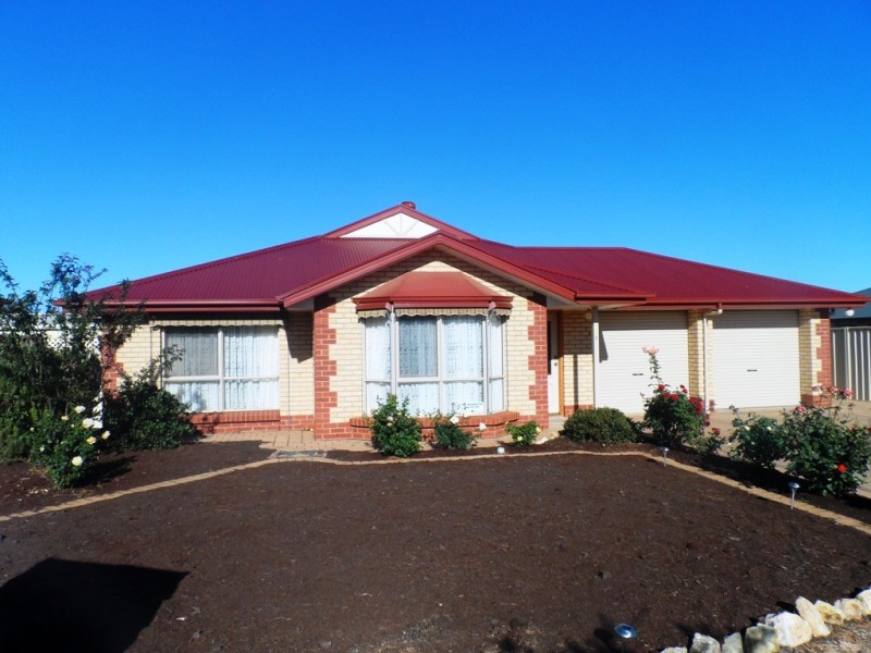 5 Torrens Street, Loxton SA 5333