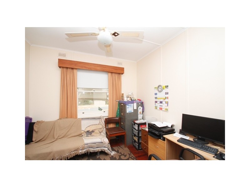 5 THIELE AVE, Loxton SA 5333
