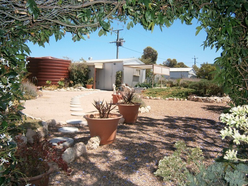 10 Rider Street, Blanchetown SA 5357