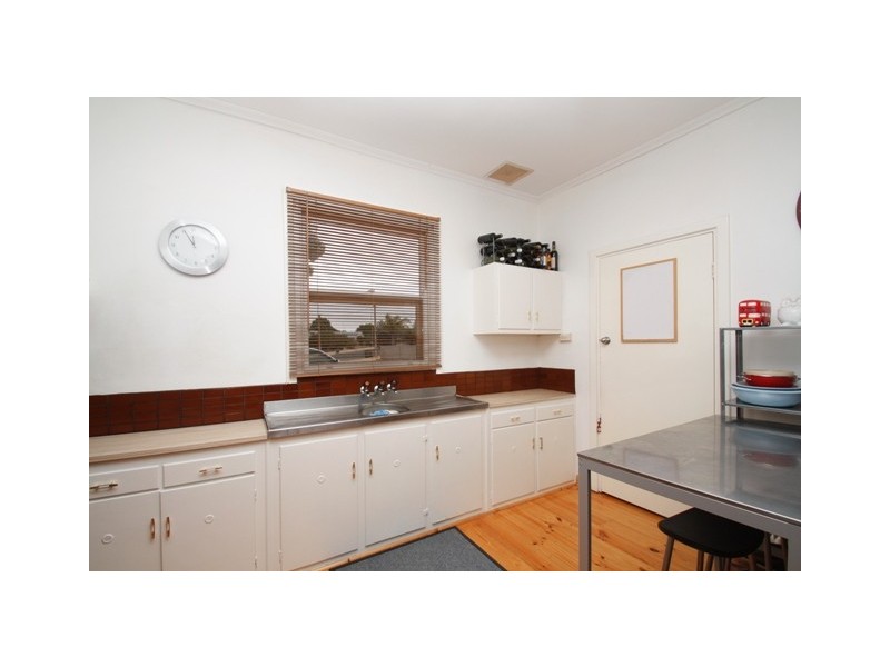 14 FIFTH STREET, Loxton SA 5333