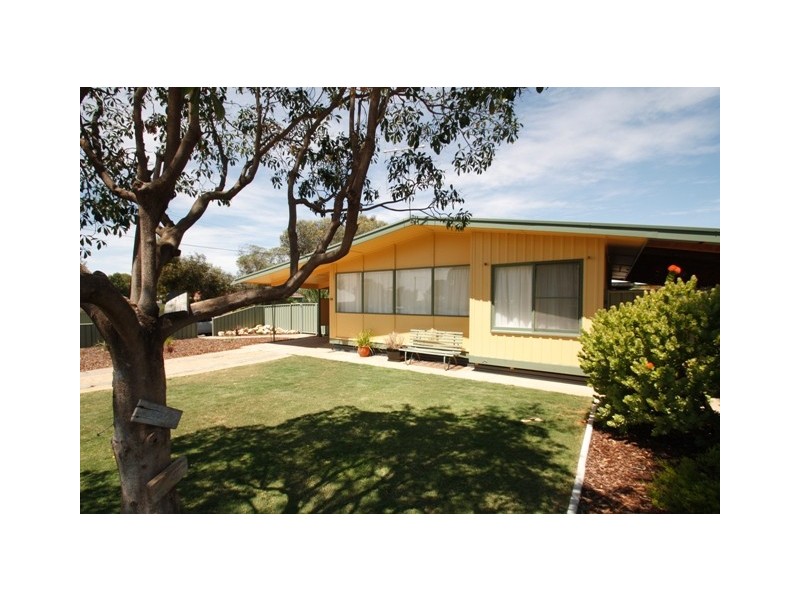 34 WODONGA AVE, Loxton SA 5333
