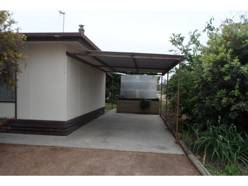 10 Pomroy Crescent, Lyrup SA 5343