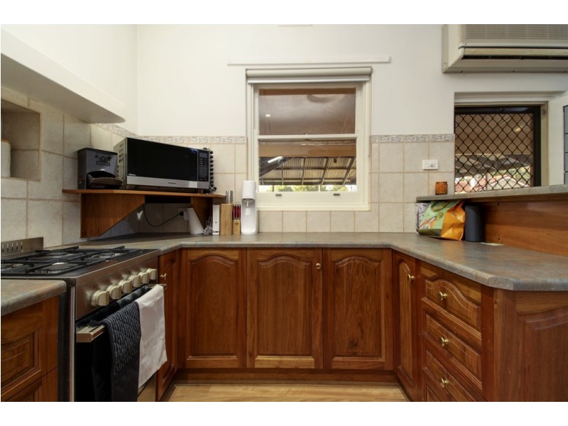 18 Third Street, Loxton SA 5333