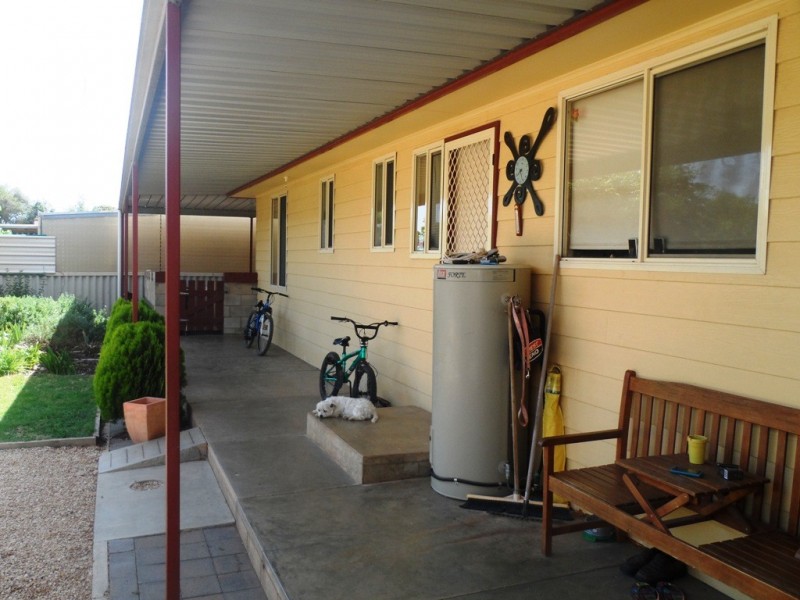 10 Nalara Avenue, Loxton SA 5333