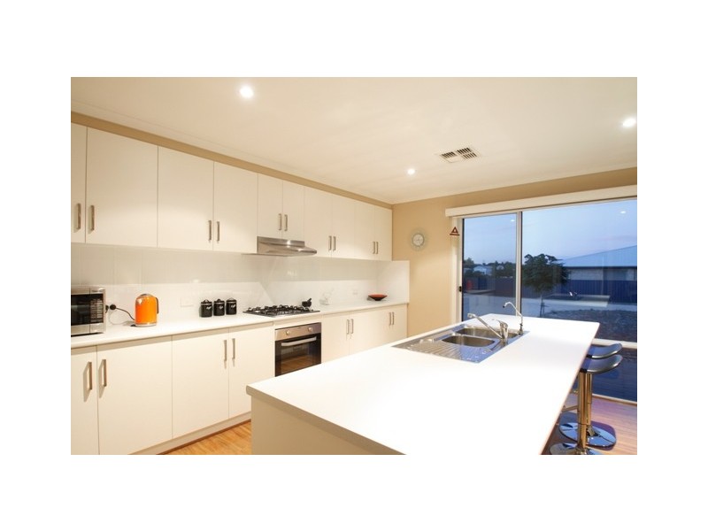 13 KEITH PAYNE CRT, Loxton SA 5333